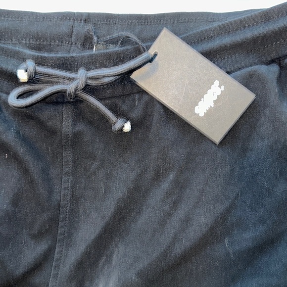 Snipes Men’s Black Fleece Shorts - Picture 4 of 6